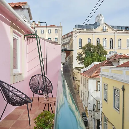 Fantastic With Balcony In Bica 아파트 리스본