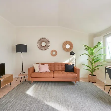 Apartament Fantastic With Balcony In Bica Lizbona
